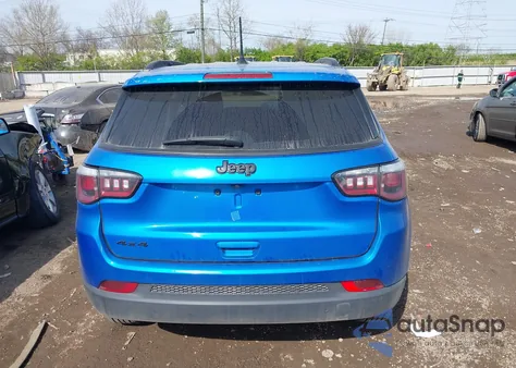 2019 Jeep Compass Latitude 4X4 from USA, damaged, VIN 3C4NJDBB9KT713896